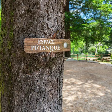 Кемпинг Chateau De L'hom L'Estrechure