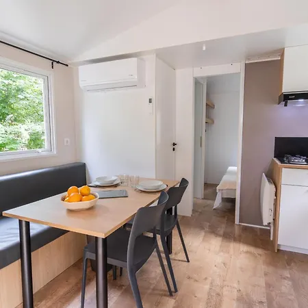 Chateau De L'hom L'Estrechure